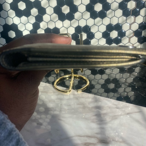 Chanel Vintage Metallic Gold Bifold Wallet - Picture 4 of 13